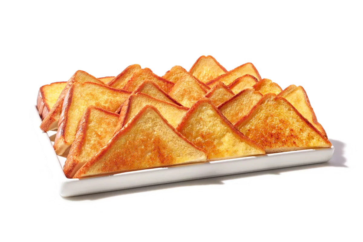 Zaxby's Texas Toast Platter, featuring 20 half slices of thick-cut toast grilled with signature garlic spread.